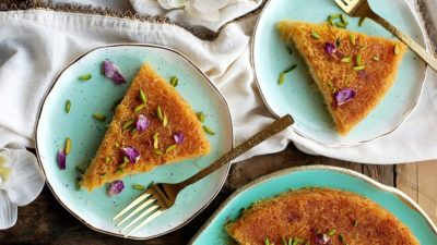 شیرینی عربی رشته‌ای (کنافه)